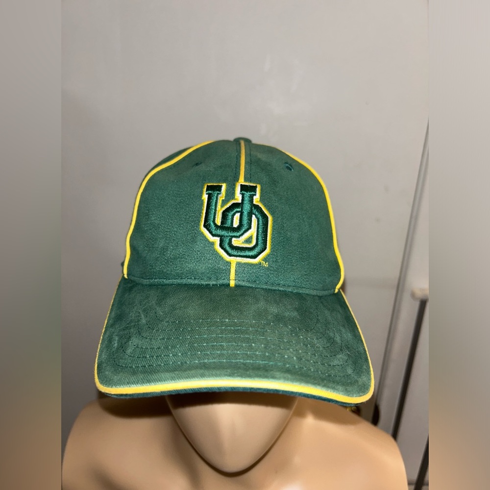 UO OREGON DUCKS COLLEGIATE LICENSED  MEN'S GREEN BASEBALL HAT CAP ONE SIZE